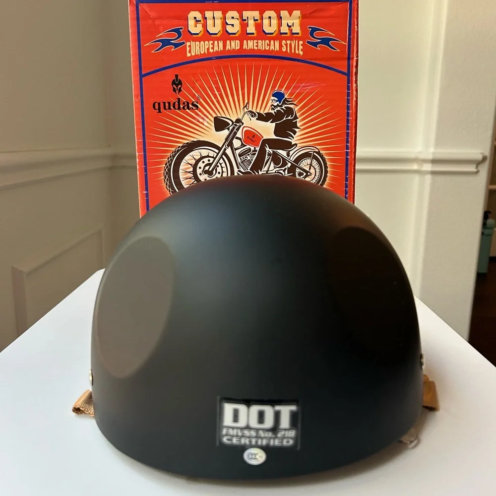 Qudas Matte Black Men's Helmet with Skull Face Mask, Size L, NIB